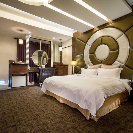 Uline Motel ไทเป ภายนอก รูปภาพ